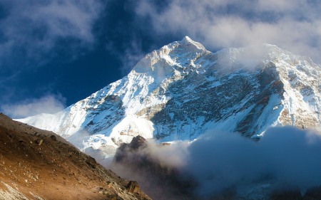 Saisonstart an den 8000ern: Gipfelerfolge an Annapurna I und Makalu