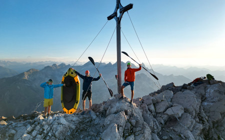 Mit Bergschuhen und Packraft durch die Allgäuer Alpen