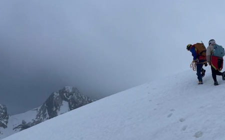 Rettungseinsatz an der Zugspitze: Wanderer bei winterlichen Verhältnissen überfordert