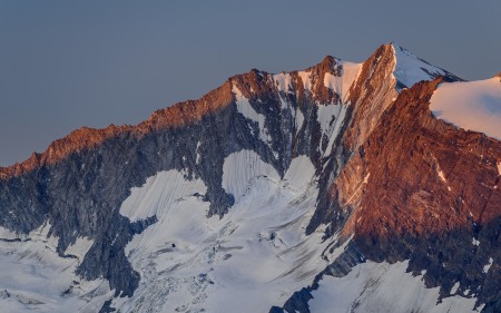 Wettlauf gegen die Zeit: 18-jähriger Solo-Bergsteiger vom Hochfeiler gerettet