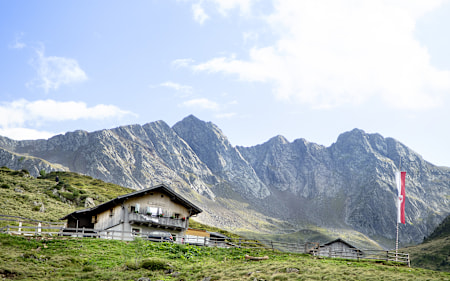 Ebenbergalm im Sarntal: Ruheoase und Stützpunkt am Sarner Hufeisen
