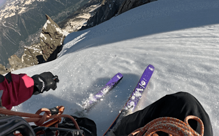 Extremprojekt in Chamonix: Franzose kombiniert Skitour, Klettern und BASE-Jump