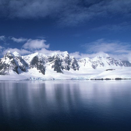 Mount Vinson: Der höchste Berg der Antarktis