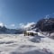 Winterliche Almhütte am Lünersee.