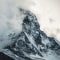 Matterhorn im Wolkenvorhang