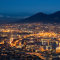 Vesuv mit der Millionenmetropole Neapel