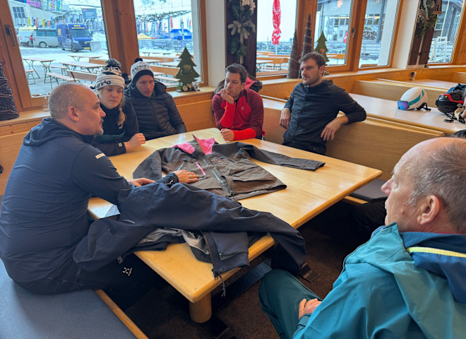 <p>ALPIN-Redakteur Andreas Erkens erklärt worauf es bei der Materialpflege ankommt. </p>