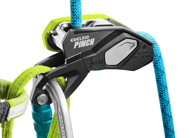 <p>Edelrid PINCH: neues Sicherungsgerät mit Blockierunterstützung</p>