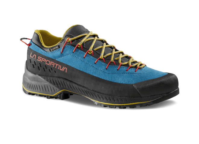 <p>Der TX4 Evo GTX ist für wasserdichten Wetterschutz und Atmungsaktivität mit der GORE-TEX Extended Comfort-Membran ausgestattet.</p>