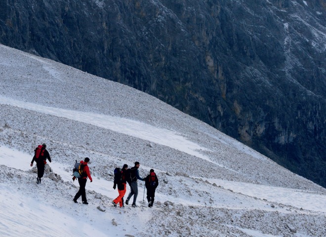 <p>Die Berge sind schon im Winterkleid, aber noch gut zu erwandern.</p>