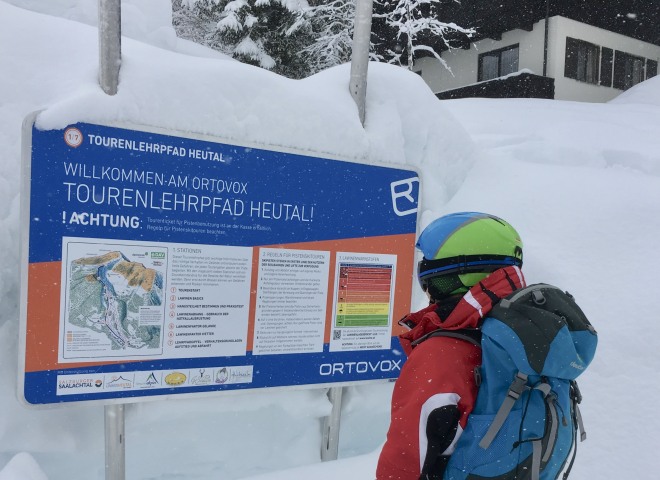 <p>Tourenlehrpfade eignen sich ideal für die erste Skitour mit Kindern.</p>