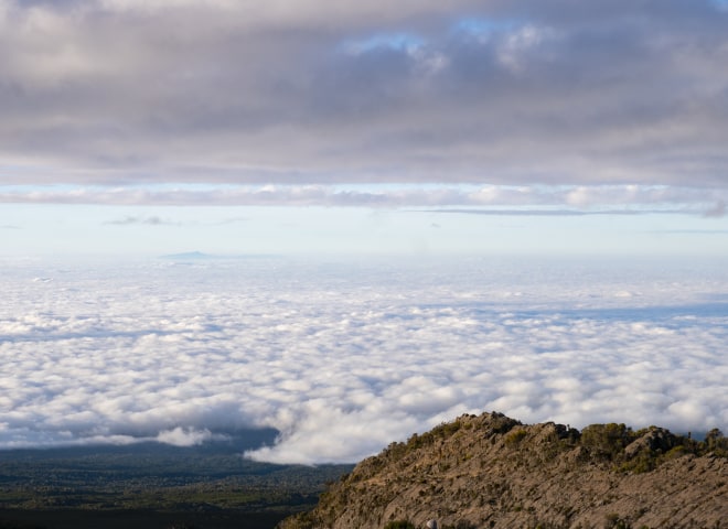 <p>Über  den Wolken: Ausblick vom Kilimandscharo.</p>