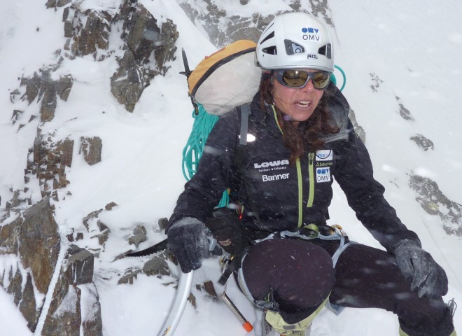 <p>Gerlinde Kaltenbrunner bei der K2-Expedition mit David Göttler.</p>