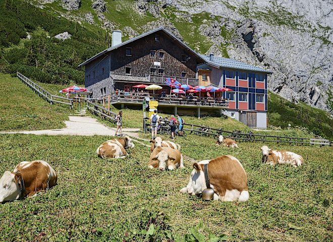 <p>9. Das Carl-von-Stahl-Haus in den Berchtesgadener Alpen, ÖAV</p>