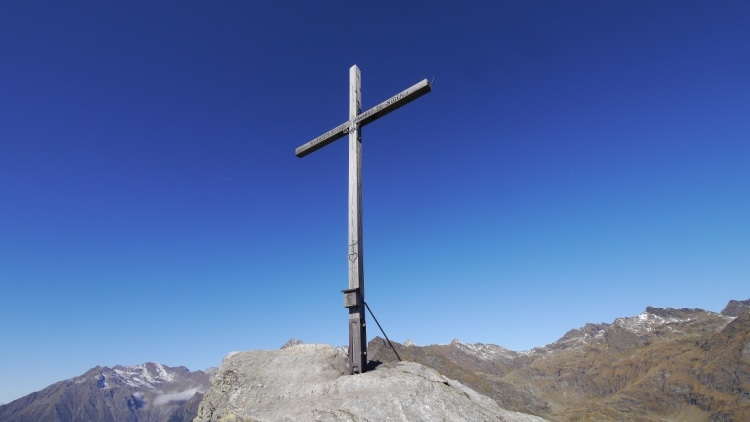 Gipfelkreuz der Mutspitze