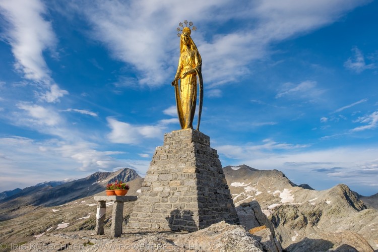 Die Goldene Madonna am Monte-Moro-Pass.
