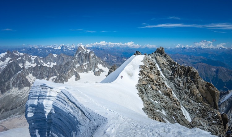Blick vom Mont Blanc du Tacul zurück auf den Ostgipfel