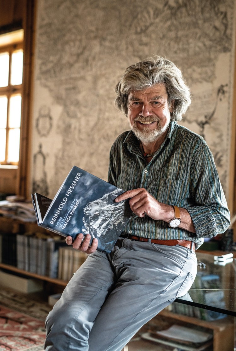 <p>Nanga Parbat, seinen Schicksalsberg, schrieb Messner genau wie alle anderen Bücher per Hand.</p>
