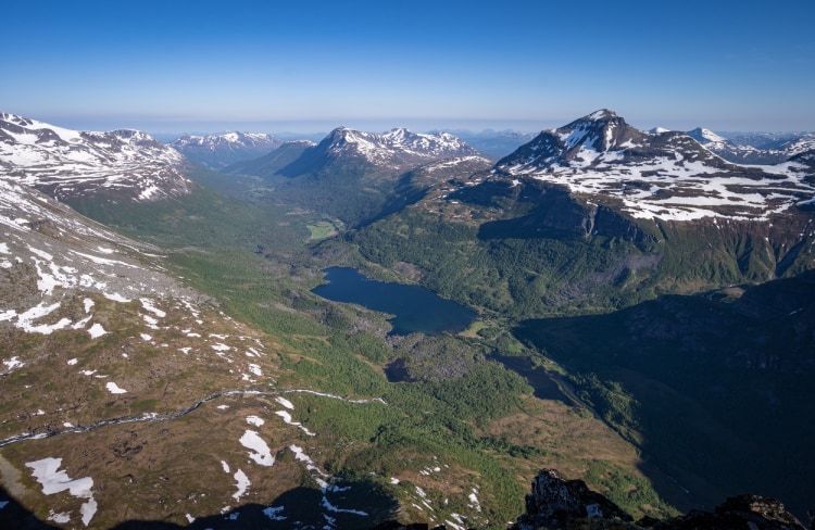 Aussicht vom Gipfel auf das Innerdalen