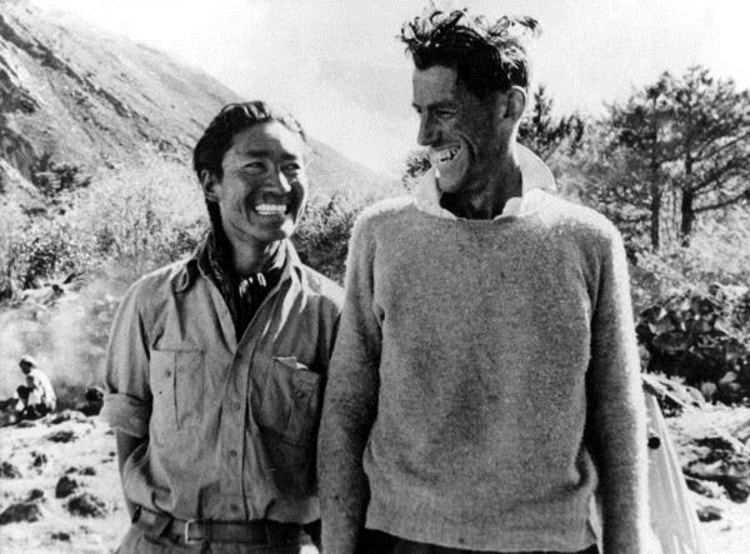 Doch nicht die Ersten?: Sir Edmund Hillary und Sherpa Tenzing Norgay nach Besteigung des Mount Everest im Jahr 1953