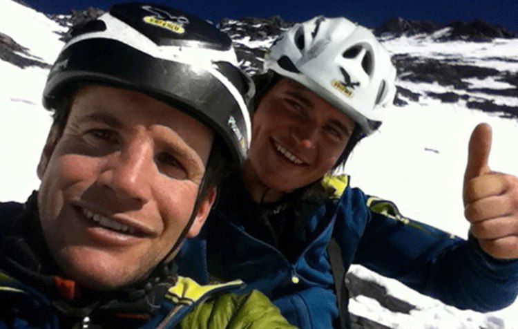 Grund zum Feiern: Roger Schaeli und Simon Gietl gelang einer neuer Rekord am Eiger (Foto: Schaeli).