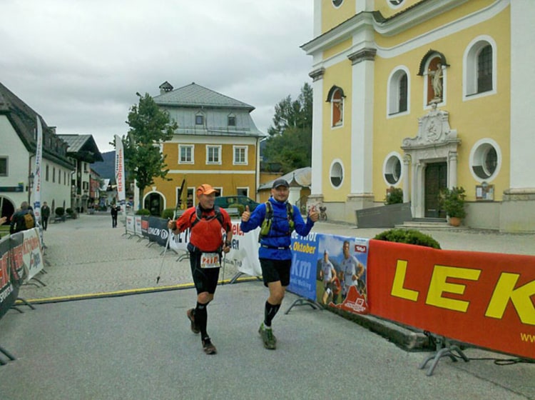 Am Ende der ersten Etappe: Andreas Ambach in St. Johann in Tirol.