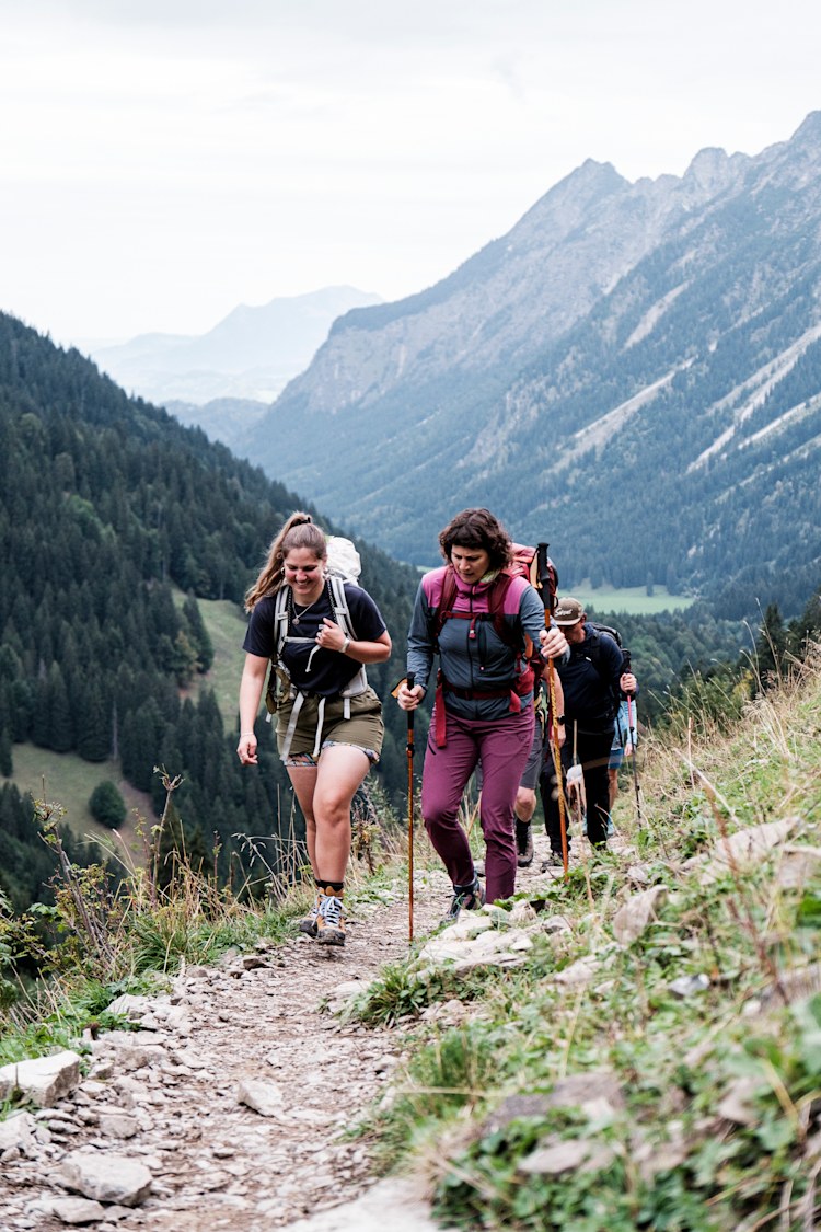 <p>Gemeinsam auf Bergtour müssen die Fähigkeiten aller Teilnehmer berücksichtigt und in Einklang werden.</p>