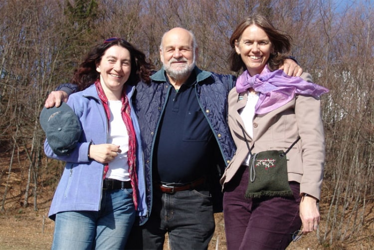 Ehrenpräsident von Mountain Wilderness International: Kurt Diemberger, hier mit Karin Lankes (li.) und Gotlind Blechschmidt.