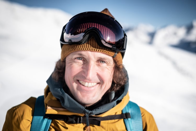 <p>Pauli Trenkwalder, Psychologe, Berg- und Skifuhrer mit UIAGM-Zertifizierung, Referent bei der Schweizer Bergführerausbildung, sowie Ausbilder in den Bundeslehrteams Bergsteigen und Sportklettern des DAV</p>