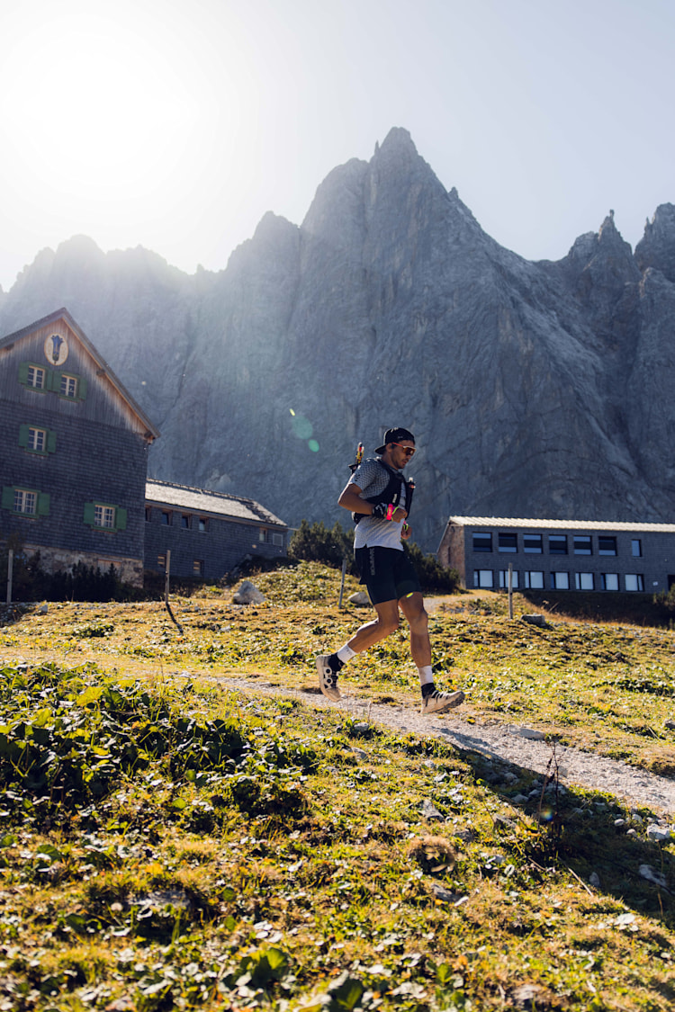 <p>Philipp Ausserhofer: Unterwegs auf dem Adlerweg</p>