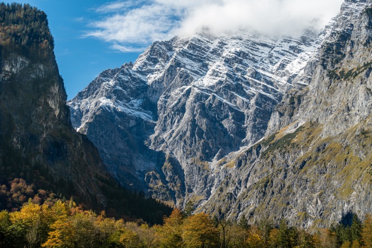 <p>Die Ostwand des Watzmanns vom Königssee aus gesehen.</p>