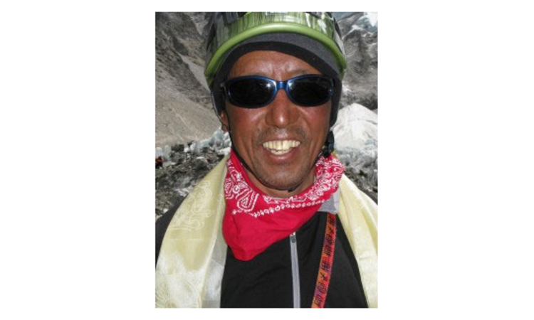 Einsame Spitze: Apa Sherpa erreichte bereits 21 Mal den Gipfel des Everest. Bild: www.apasherpa.com.