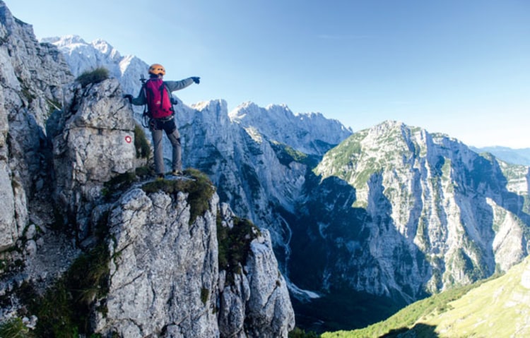 <p>In den Julischen Alpen führen Wanderwege auch mal durch Steilstufen.</p>
