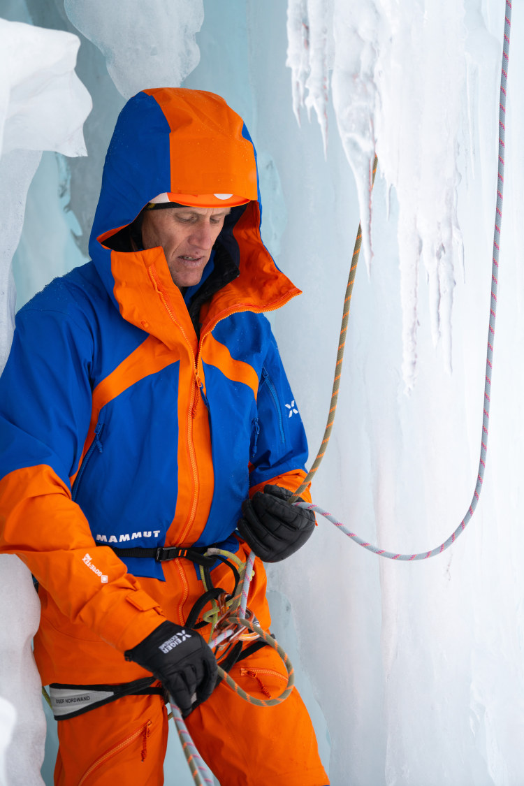 <p>Eiger Nordwand Pro HS Hooded Jacket.</p>