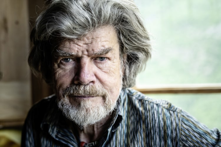 <p>Messner reagierte auf die Guinness-­Veröffentlichung unter anderem mit der Bemerkung, Jurgalski habe keine Ahnung. </p>