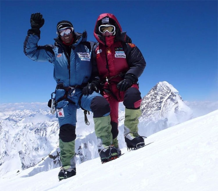 2007 auf dem Gipfel des Broad Peak (8.047 m): Gerlinde Kaltenbrunner und Ralf Dujmovits.