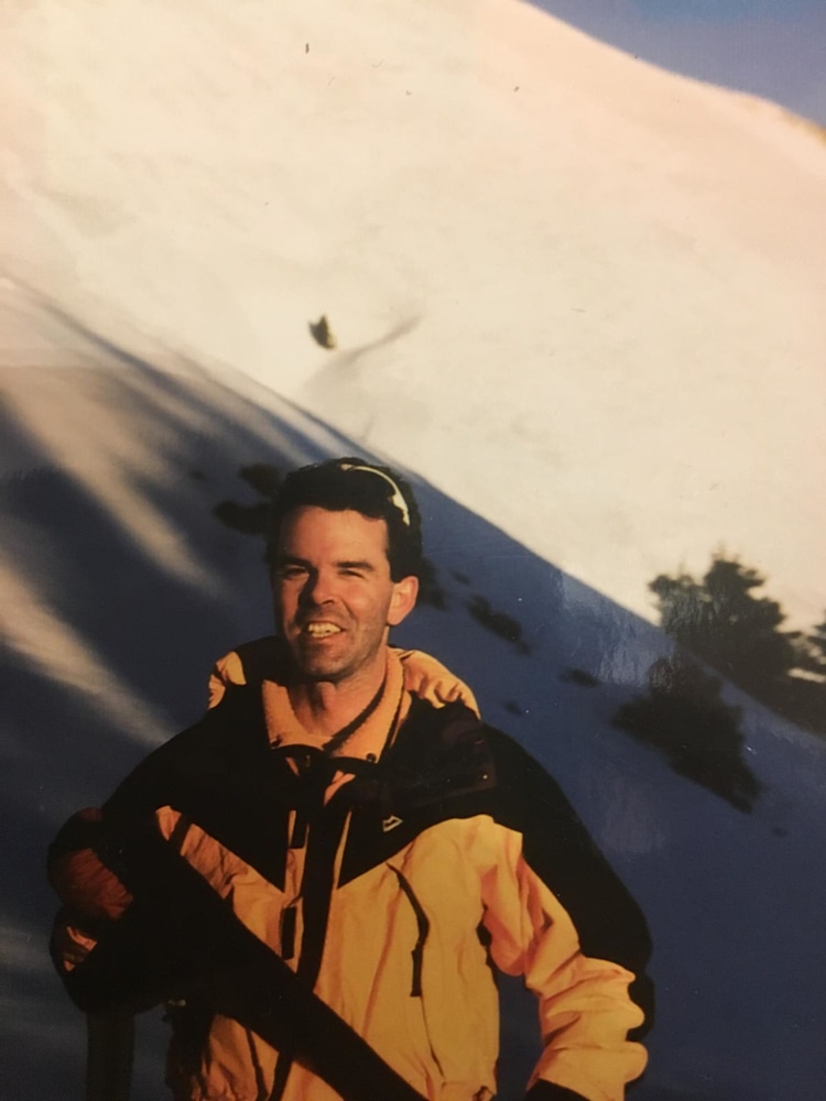 <p>Mit einem Grinsen Richtung Gipfel: Robert Demmel in seinen frühen Jahren im winterlichen Hochgebirge.</p>