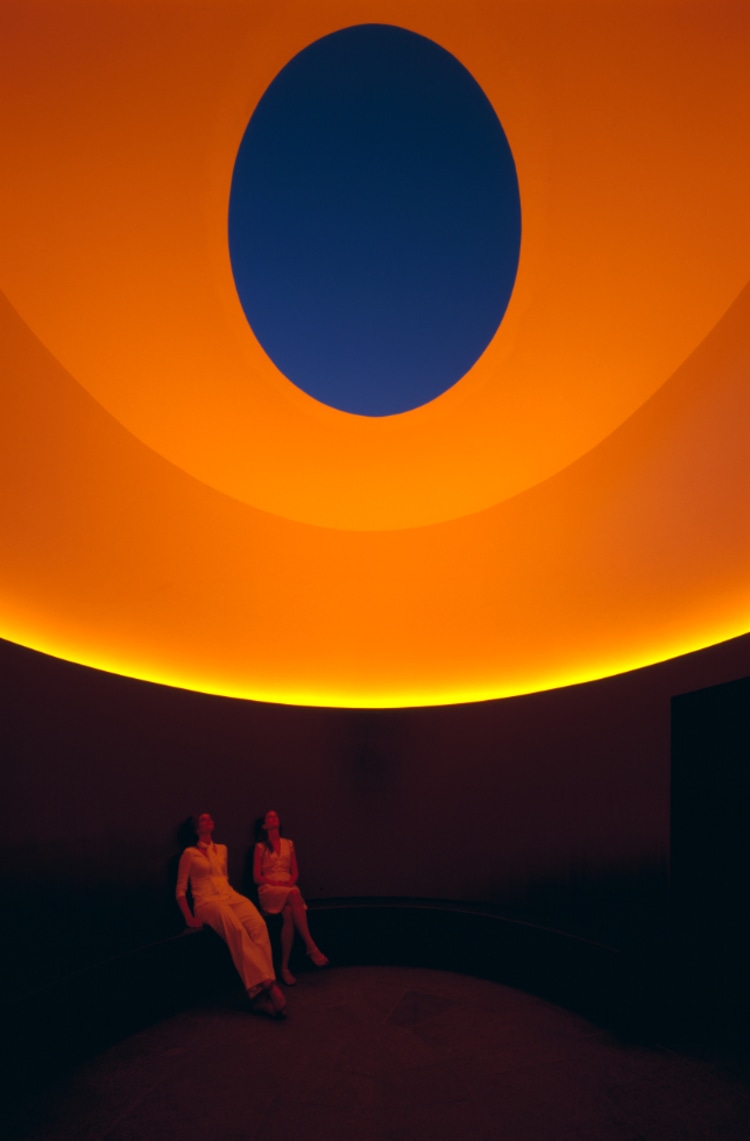 <p>"The color inside": Skyspace-Installation von James Turrell in der University of Texas 2012.</p>