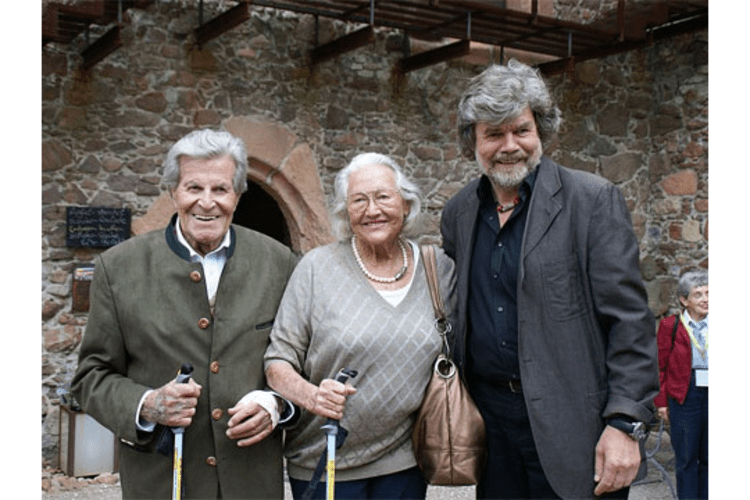 Legenden unter sich: Norman Günter Dyhrenfurth, Frau Dyhrenfurth und Reinhold Messner.