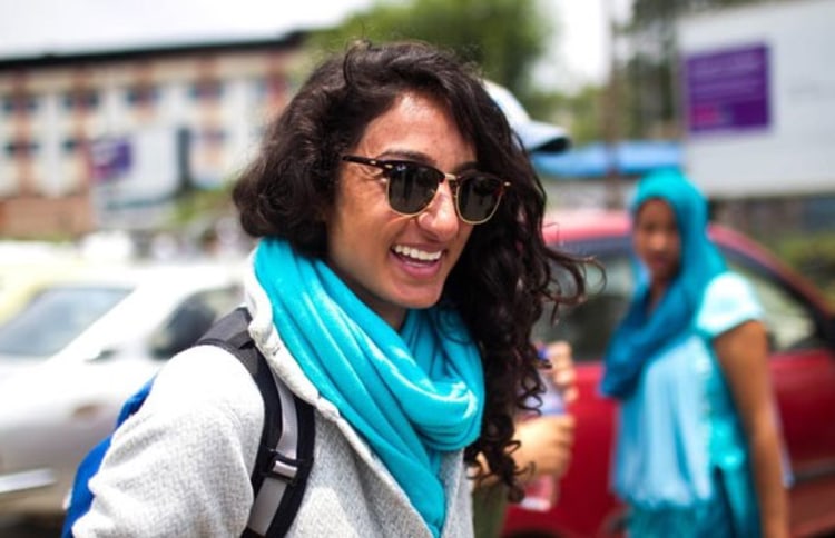 <p>Hat Geschichte geschrieben: Raha Moharrak bei ihrer Ankunft in Kathmandu.&nbsp;</p>