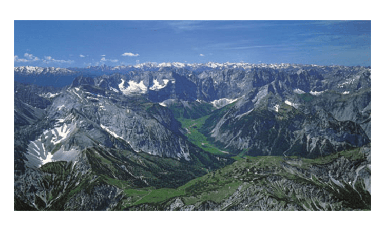 Außerdem Super-Panorama "Karwendel" zum Ausklappen!