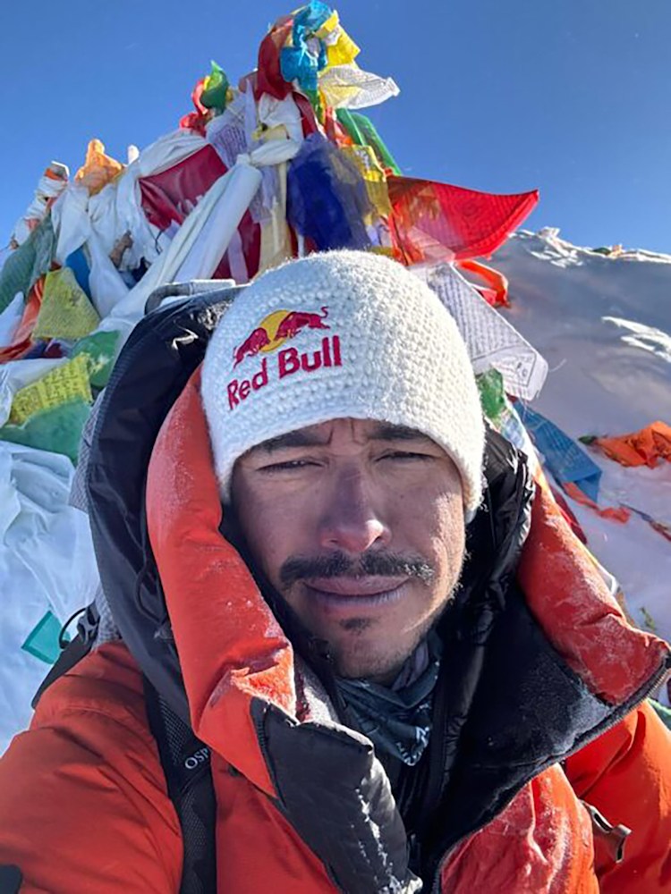 <p>Purja am Gipfel der Annapurna.</p>