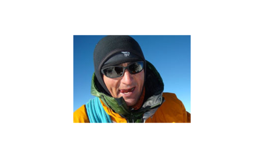 <p>Im Himalaya erfolgreich: Ueli Steck hier 2008 am Tengkampoche. </p>