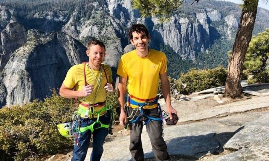 <p>Tommy Caldwell und Alex Honnold: Für die beiden Herren in Gelb scheint es am El Cap kein Limit zu geben.</p>
