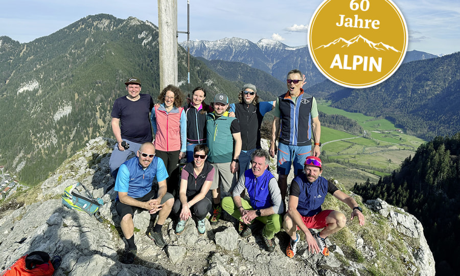 <p>Das ALPIN_Team auf dem Gipfel des Kofel in den Ammergauer Alpen.</p>