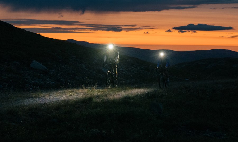 <p>Perfekt für den schnellen Trailrun am Abend: Die Stirnlampenserie Free von Silva</p>