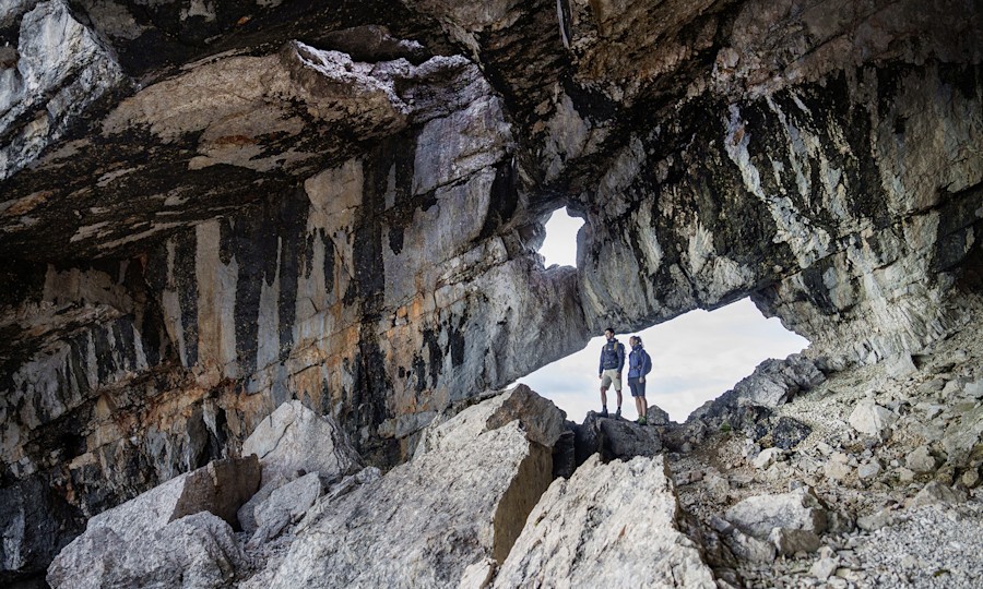 <p>Felsenfenster mit Aussicht: das Melkerloch nahe der Passauer Hütte.</p>