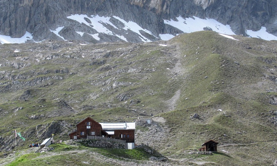 <p>Top Stützpunkt für Kletterer: Die Hermann-von-Barth-Hütte.</p>