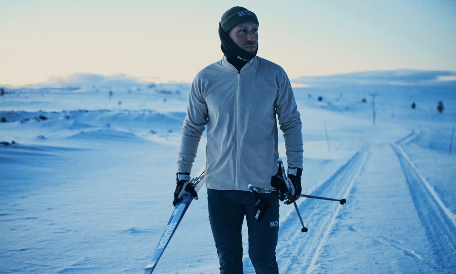 <p> Endurance Linie von Devold: leichte, atmungsaktive Merinomaterialien für hohe Belastung, kombiniert mit isolierenden Midlayern, die sich dem Aktivitätsniveau anpassen. </p>