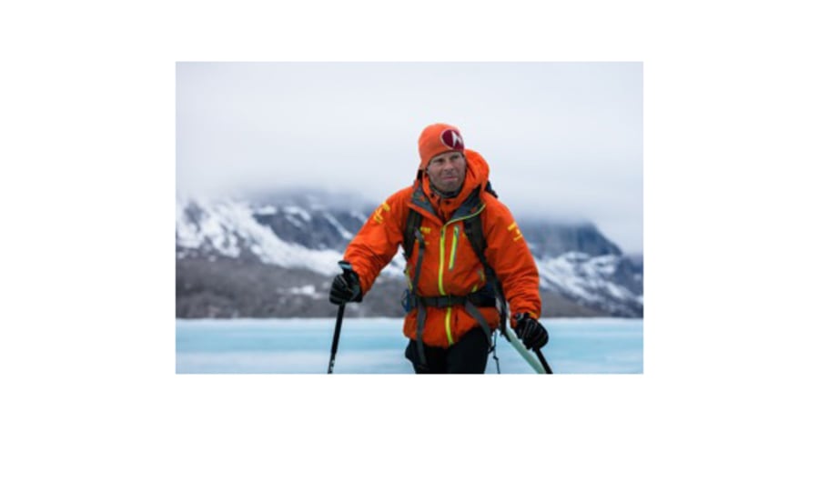 <p>Robert Jasper unterwegs in Baffin Island.</p>